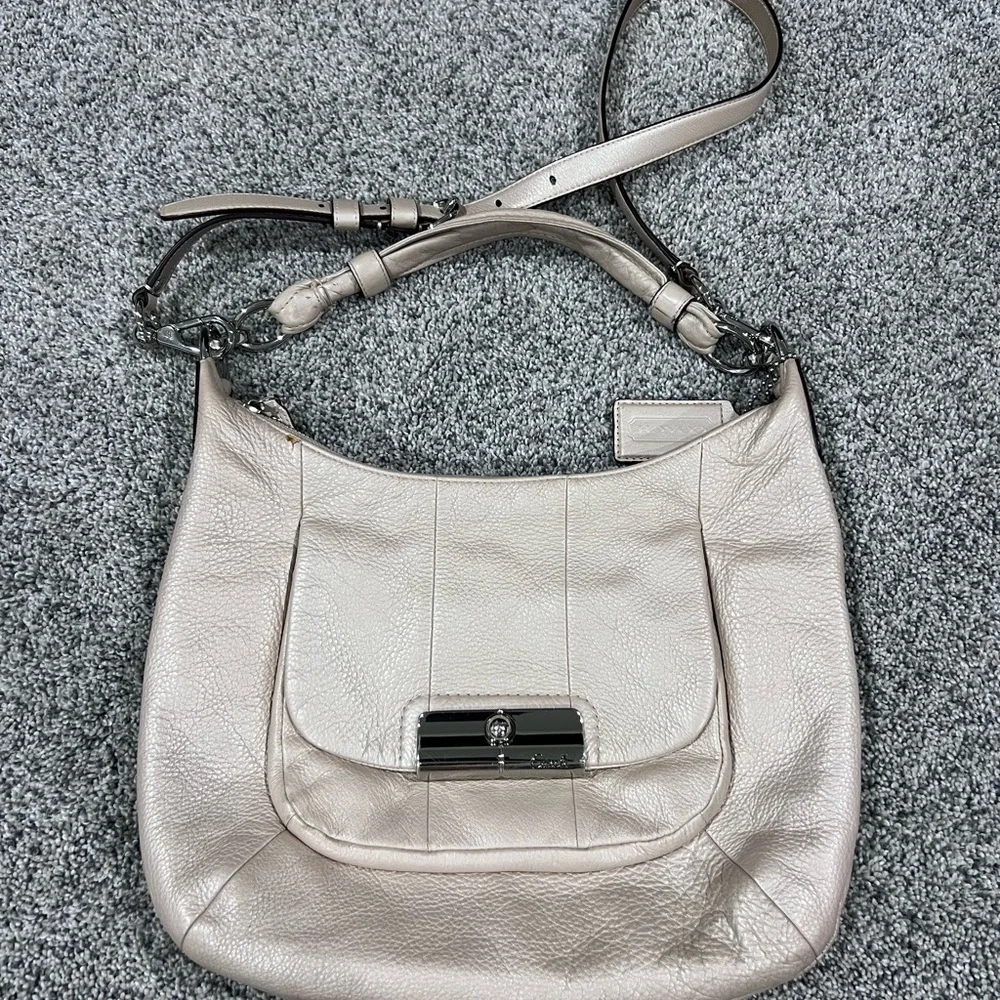 Coach Kristin Pebbled Leather Champagne Shoulder Bag Crossbody Hobo Zip Closure